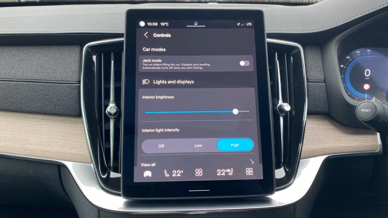 Volvo XC90 2.0 T8 PHEV Plus Dark 5dr AWD Geartronic Estate